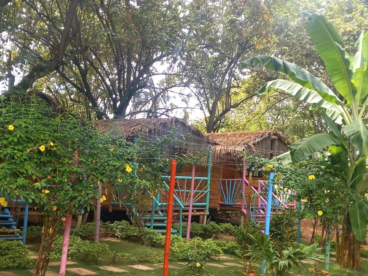 Avani Del Desierto Villavieja Exterior photo